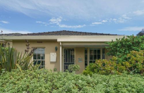 Rosebud House | 'By the Beach' Your Comfy Rosebud Holiday Home