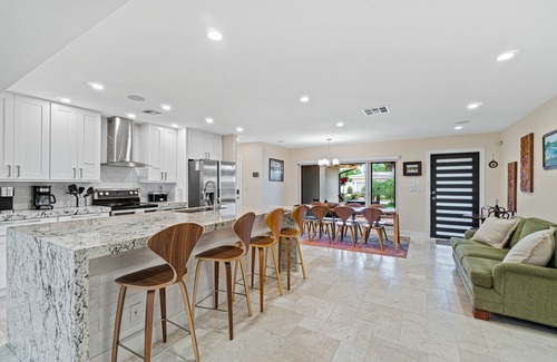 Bel Air House | BY THE SEA VACATION VILLAS 4 BED PRIVATE POOL/STEPS TO BEACH gated community
