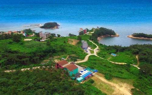 Byeonsan House | Byeonsanbando Soriseom Pension