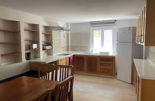 Kioni Apartment | Byron House - Apartment 3