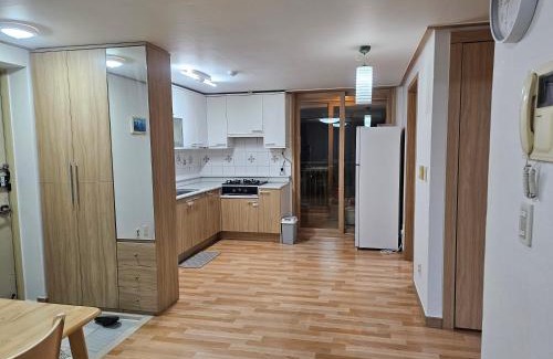 Suwon Apartment | Byungjeom-yeok 2 Stay