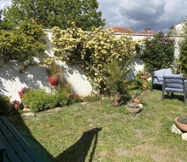 L'Isle-sur-la-Sorgue Bed & Breakfast | Côté Court