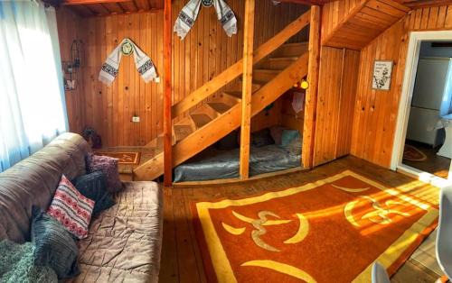Borsa House | Căsuța Măriei