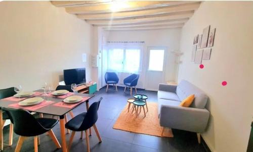 Conches-en-Ouche Apartment | Cœur de Ville - familial - Parking gratuit - WIFI