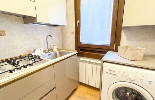 Chioggia Apartment | C' a.l.i. - One Bedroom Apartment, Sleeps 4