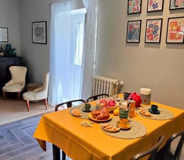 Asti Apartment | Ca' Balenga - Centralissimo con posto auto coperto gratuito
