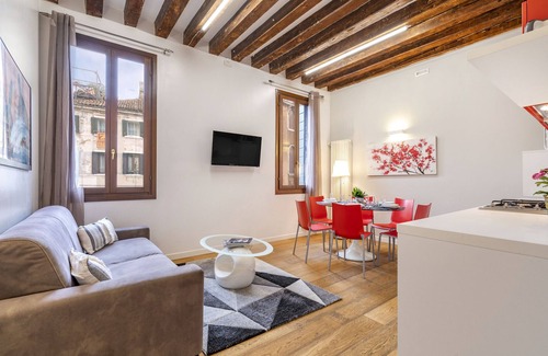 San Polo Apartment | Ca' Beccarie 2 by Wonderful Italy