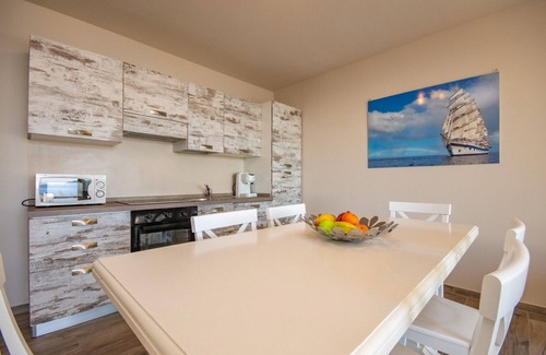 Toscolano Maderno Apartment | Cà Bianca sotto: in the middle of the nature with jacuzzi and lake view