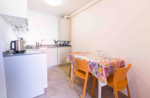 Dorsoduro Apartment | CA CAMMELLO - Private Terrace and Canal View