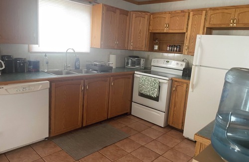 Saskatchewan House | 4 Season Cozy Rustic Loft Cabin along Last Mountain Lake. Pet friendly.