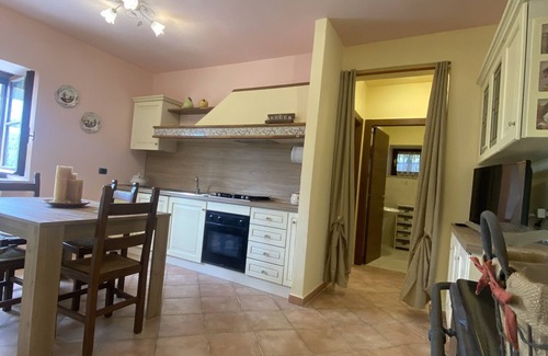 Gassano House | Ca' Degli Olivi relax Lunigiana one private house with jacuzzi near Cinque Terre