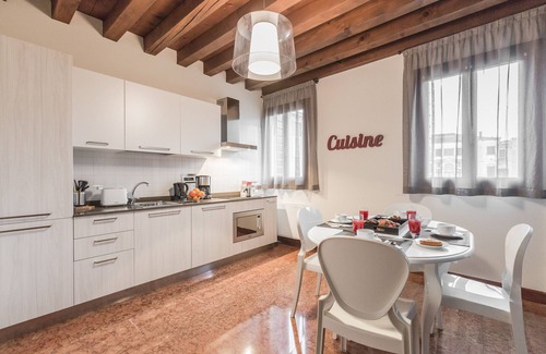 Santa Croce Apartment | Ca' Del Monastero 6 Collection