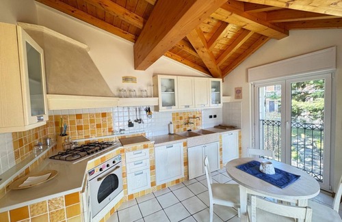 Azzano Apartment | Ca Del Senior - Pool & Lake View