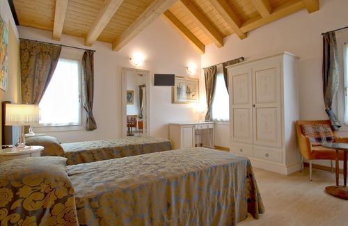 Oriago Apartment | Ca Di Fiore-BB~12
