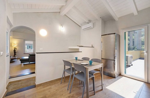 Gorra Apartment | Ca di Perti Apartment 3 with Mountain View