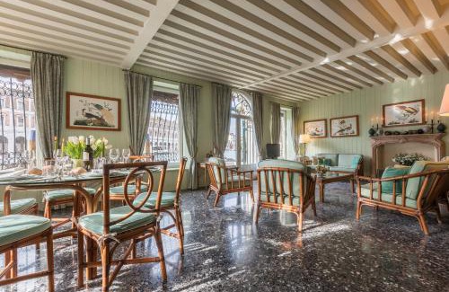 Cannaregio Apartment | Ca' Giulia Grand Canal view next to Rialto Bridge