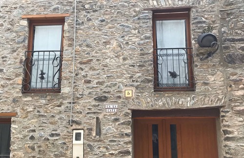 Planoles House | Ca la Cati is a refuge in the mountains
