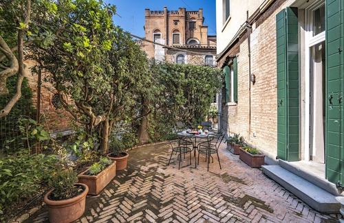 Dorsoduro Apartment | Ca' Margherita Apartment in Dorsoduro