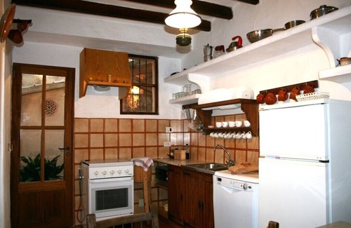 Biniaraix Cottage | Ca'n Ferru.nOld house renovated in Biniaraix overlooking the valley