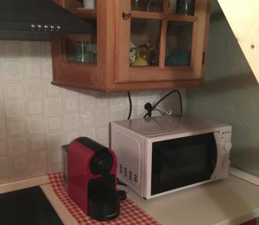 Ferrara di Monte Baldo House | Ca' Rosina. Una casetta nel bosco.