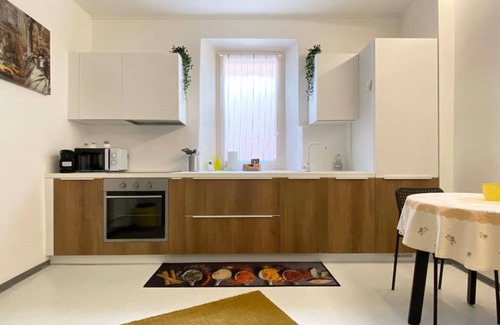 Morcote Apartment | Ca Sistina Yellow