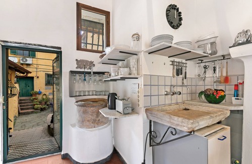 Caio House | Ca Veggia for nature lovers, Stellanello, Italy