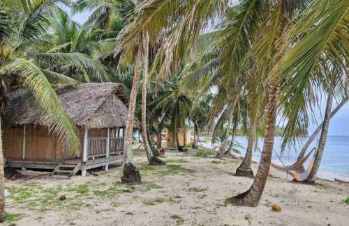 Carti Tupile House | Cabaña frente al mar de Guna Yala Isla del Barco hundido