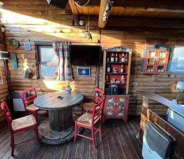 Rio Ceballos Cabin | Cabaña La Triada Pileta Privada Grupo Cabaña La Triada