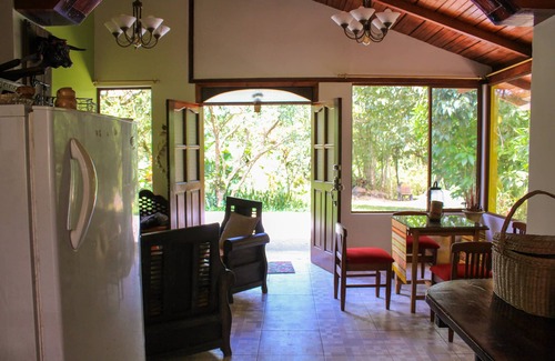 Mindo Cottage | Cabaña rodeada de ríos y arboles. Somos el complemento de tu descanso