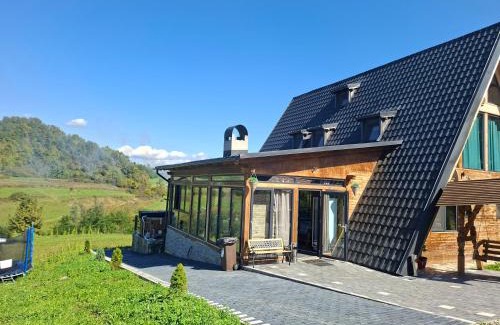 Calinesti Ski Chalet | Cabana 3 Stejari Maramureș