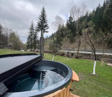 Borsa Cabin | Cabana Briana