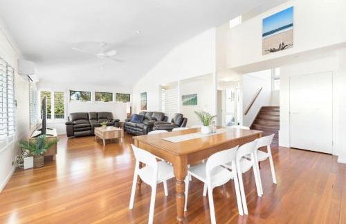 Mudjimba House | Cabana @ Cupania