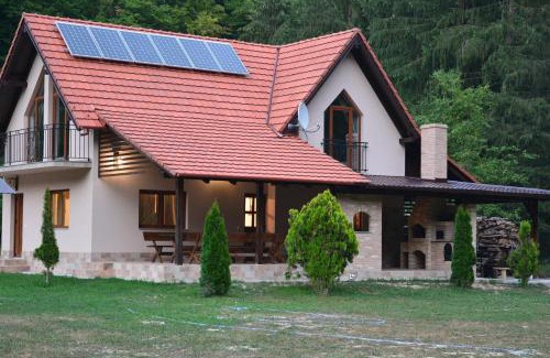 Finis House | cabana din padure