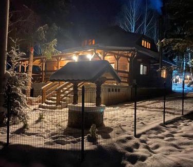 Calatele House | Cabana din padurea Belis si casuta din copac