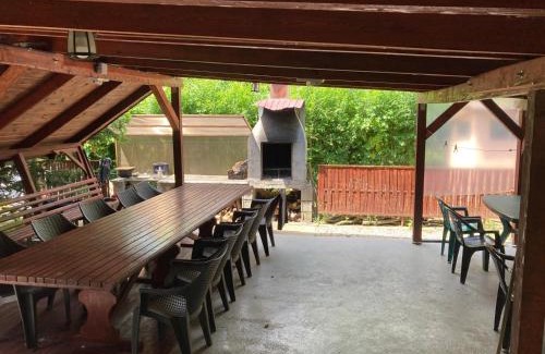 Taga House | Cabana lui Banică