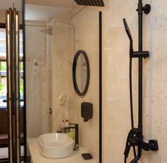Budureasa Cabin | Cabana Patru Brazi