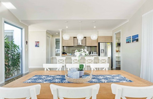 Bogangar House | Cabarita Reef House - Mineral Pool, River & Beach!