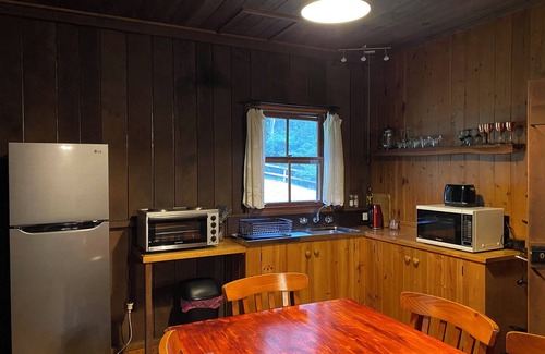 Grose Vale Cabin | Cabbage Tree Cottage @ Hidden Valley Retreat Cottages