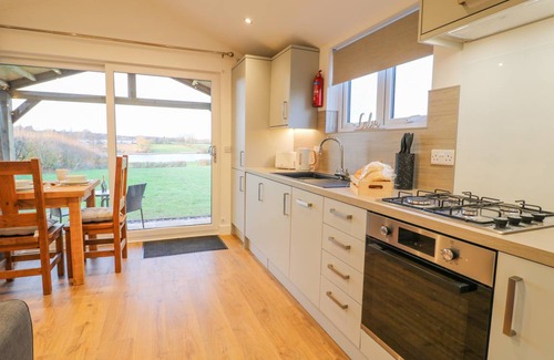 Swadlincote Cottage | Cabin ∙ 1 bedroom ∙ 2 guests