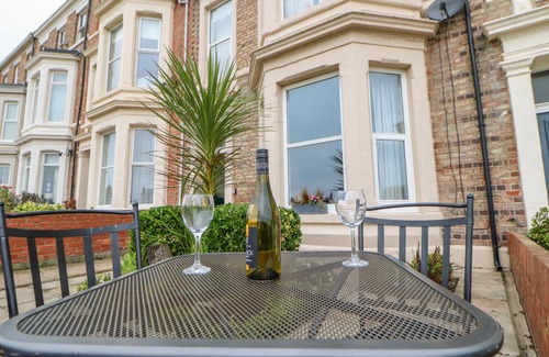 Tynemouth Cottage | Cabin ∙ 1 bedroom ∙ 2 guests