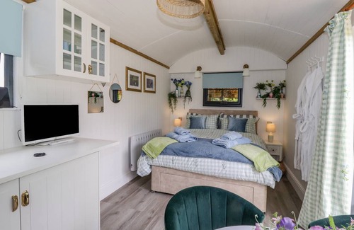 Hayton Cottage | Cabin ∙ 1 bedroom ∙ 2 guests
