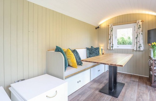 Lickfold Cottage | Cabin ∙ 1 bedroom ∙ 2 guests