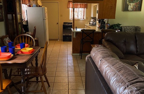 Lometa Cabin | Cabin- 10 miles from Colorado Bend State Park