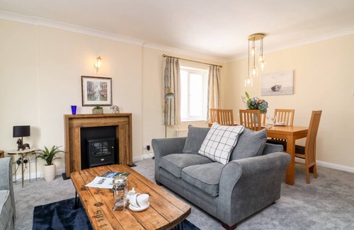 Torquay Cottage | Cabin ∙ 2 bedrooms ∙ 5 guests
