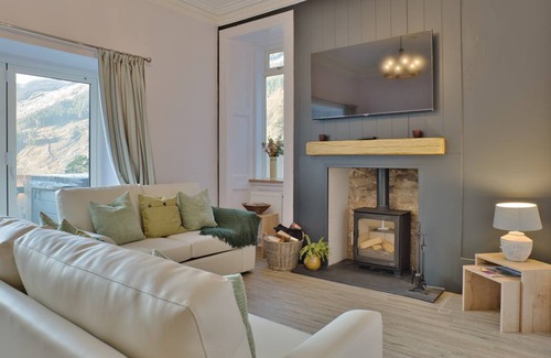 Cowal Peninsula Cottage | Cabin ∙ 2 bedrooms ∙ 4 guests