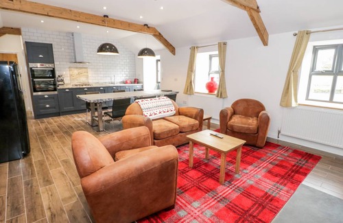 Brynrefail Cottage | Cabin ∙ 2 bedrooms ∙ 4 guests