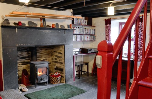 Manod Cottage | Cabin ∙ 2 bedrooms ∙ 2 guests