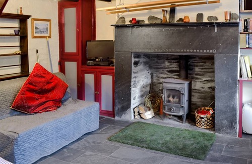 Manod Cottage | Cabin ∙ 2 bedrooms ∙ 2 guests