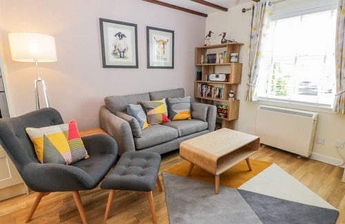 Ellenabeich Cottage | Cabin ∙ 2 bedrooms ∙ 4 guests