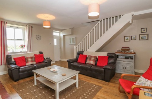 Llanfaethlu Cottage | Cabin ∙ 2 bedrooms ∙ 3 guests